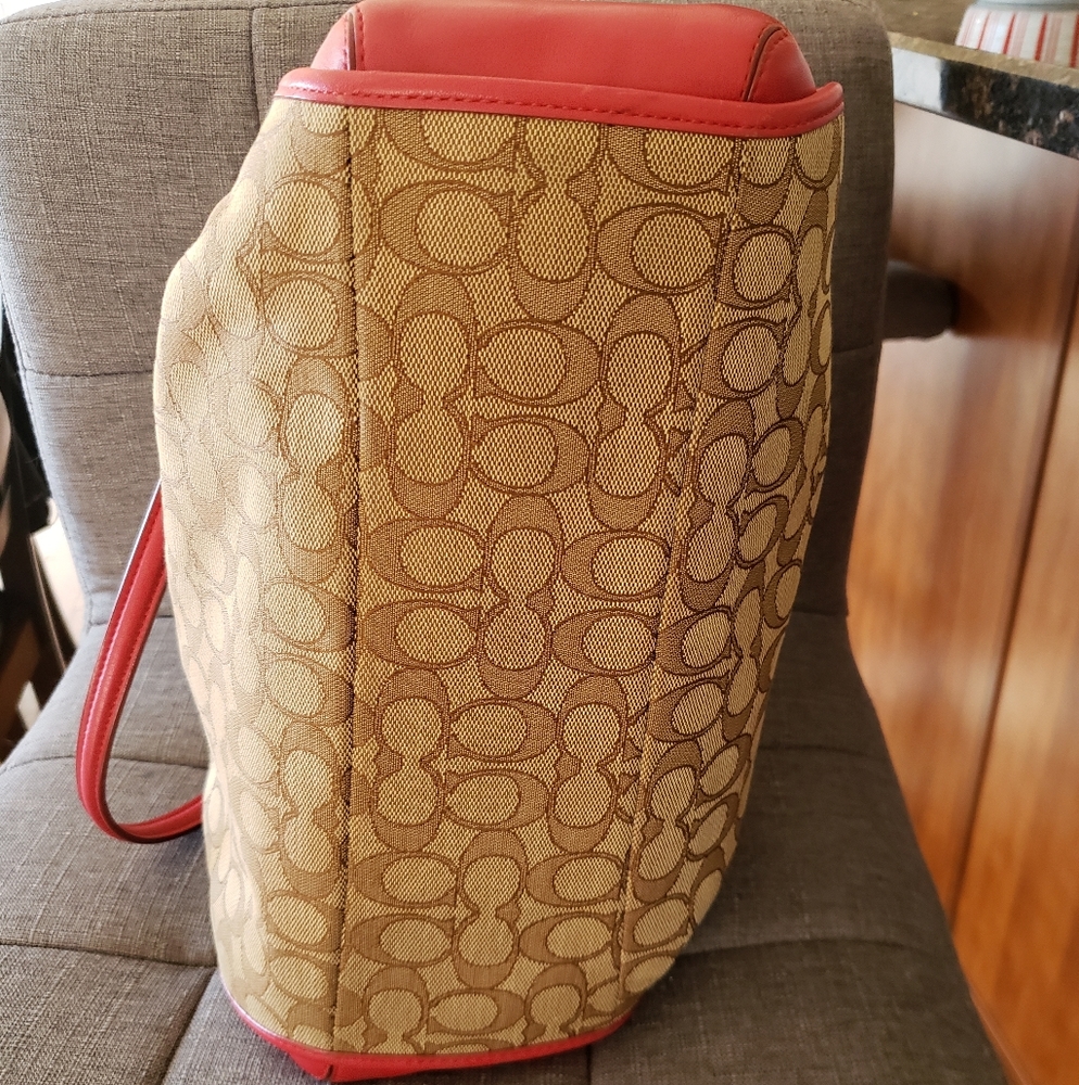 Coach handbag - Picture 3 of 4